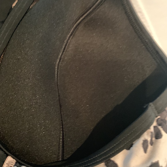 Cacique swim tank - Picture 7 of 10